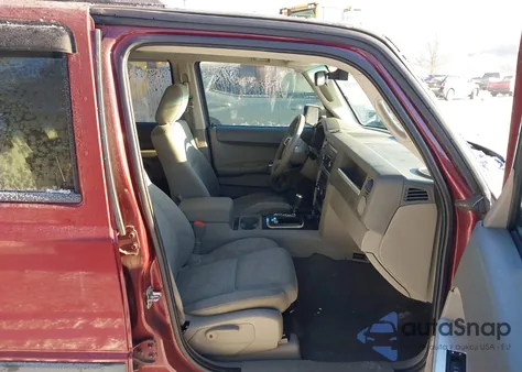 2008 Jeep Commander Sport from USA, damaged, VIN 1J8HG48N58C173280